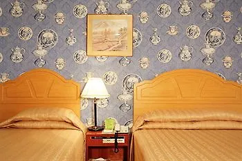 Ka Ya La Tree Hotel 서울특별시 2*,
