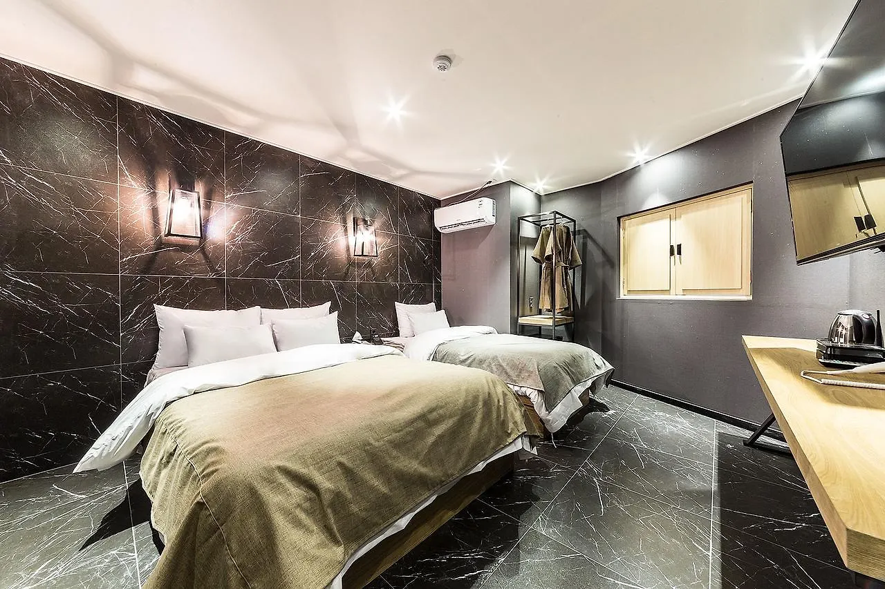 Ka Ya La Tree Hotel 서울특별시 2*,  대한민국
